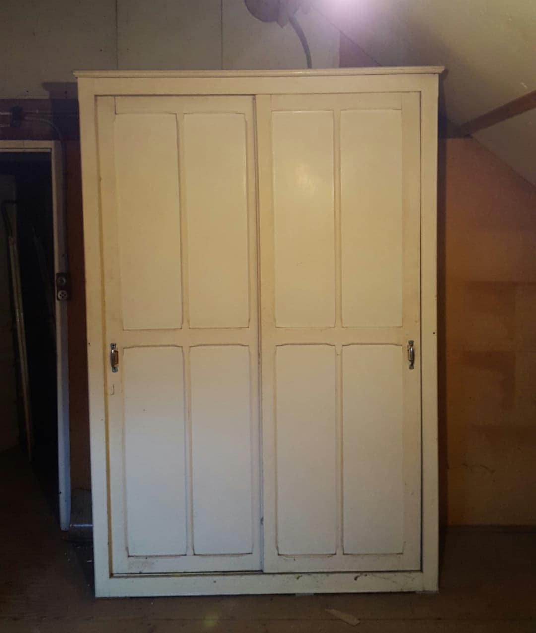 Large Parisian wardrobe with sliding doors