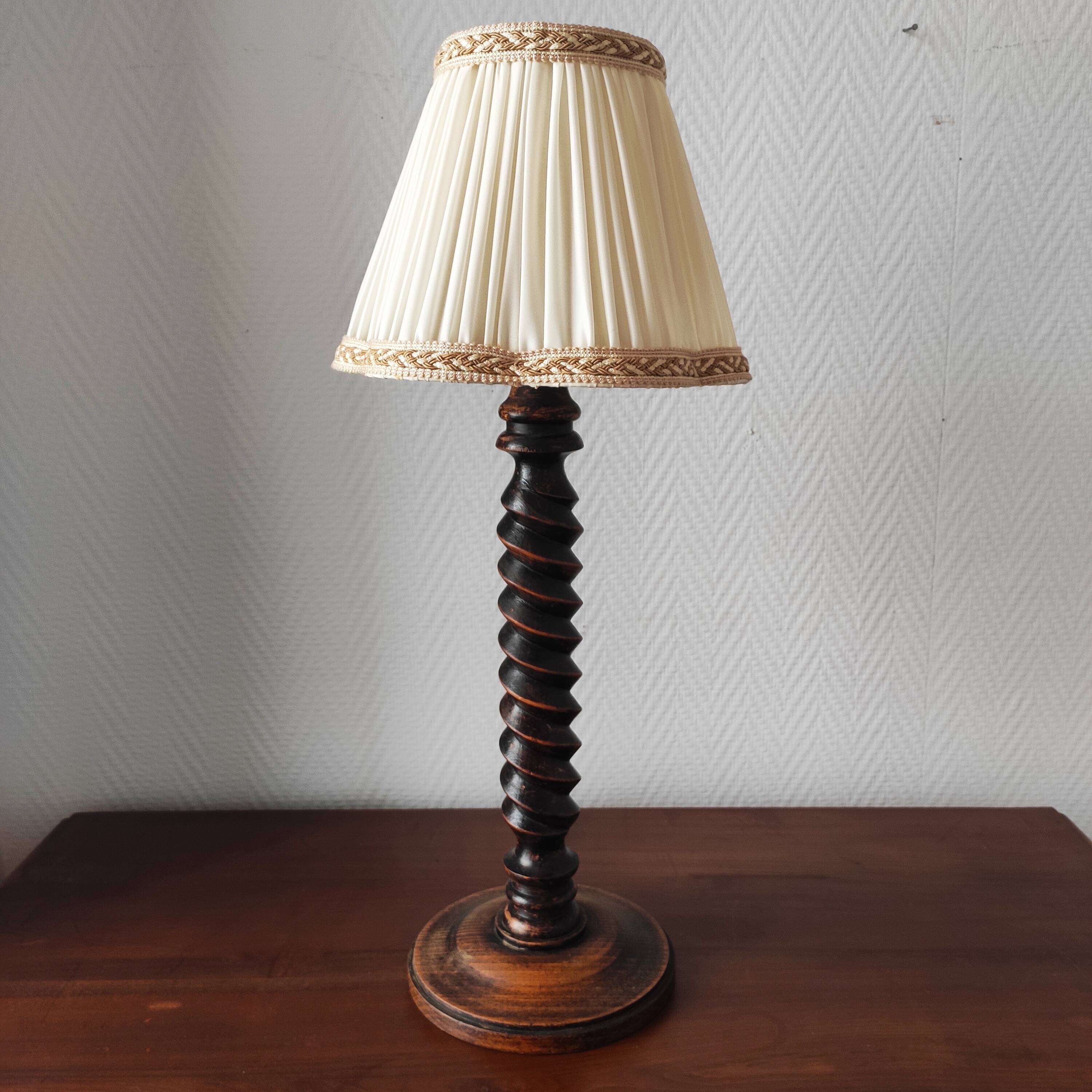 French vintage turned wooden lamp from the 40s-50s.