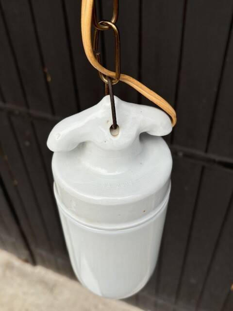 Porcelain and opaline suspension - Sweden 60s