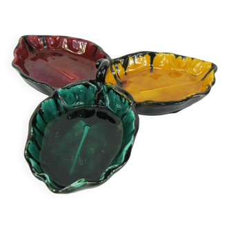 Ceramic compartmentalized leaf-shaped dish - vintage 50s