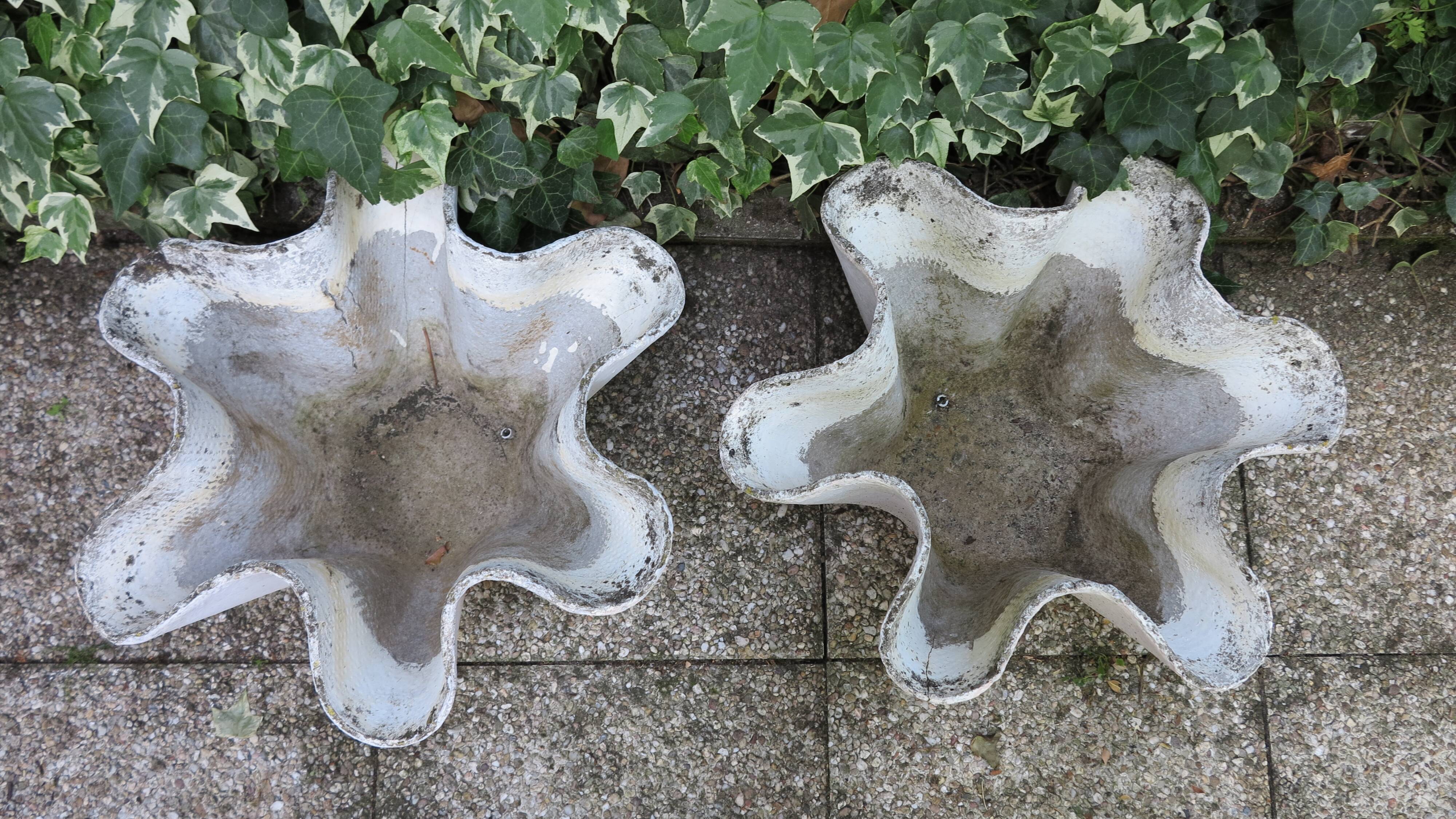 pair of handkerchief-shaped basins in eternit fiber cement