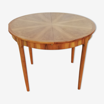 Table scandinave à rallonge intégrée