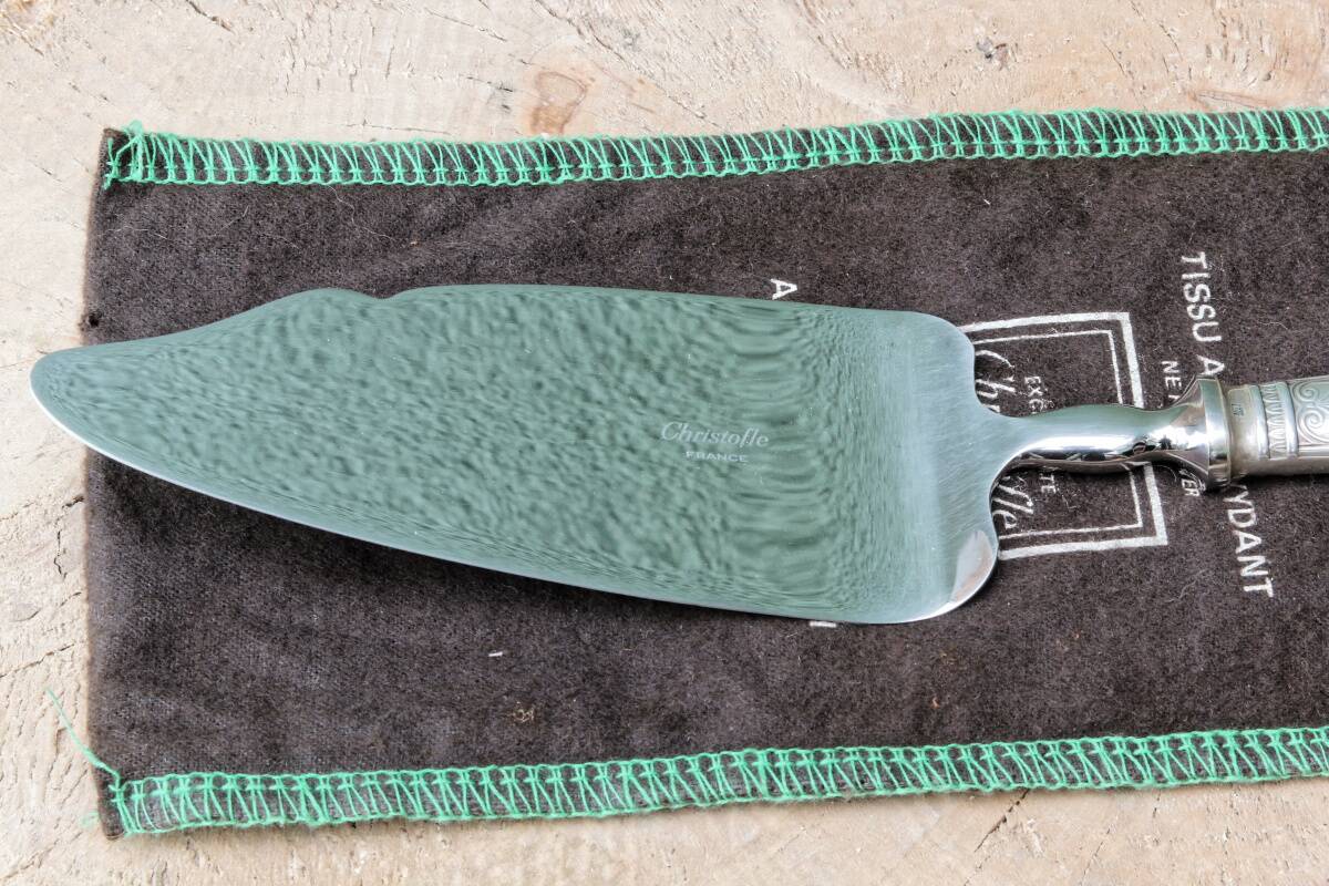 Christofle silver-plated pie server, Malmaison model.