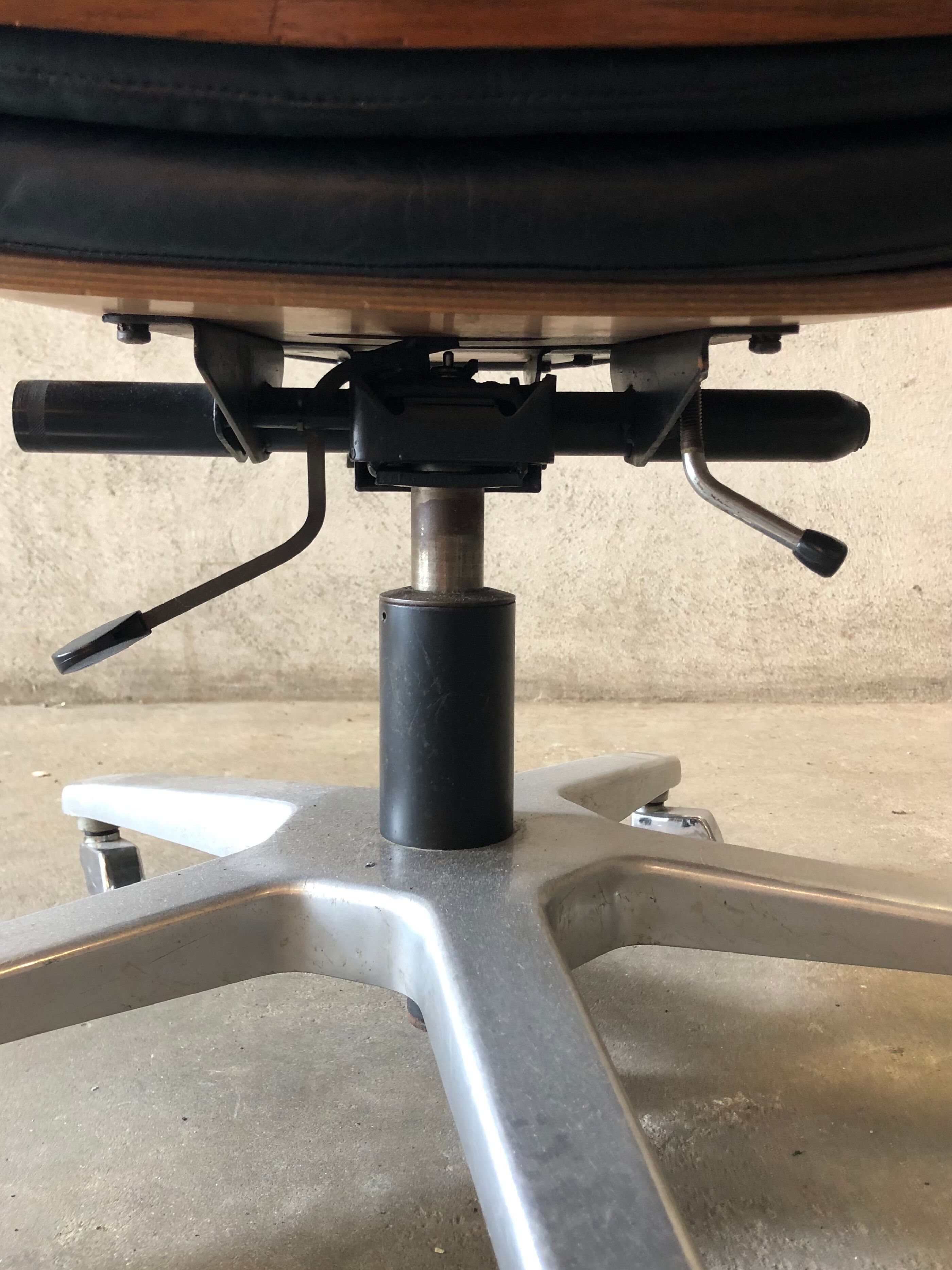 Leather office chair