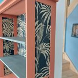 Wooden bookcase shelf