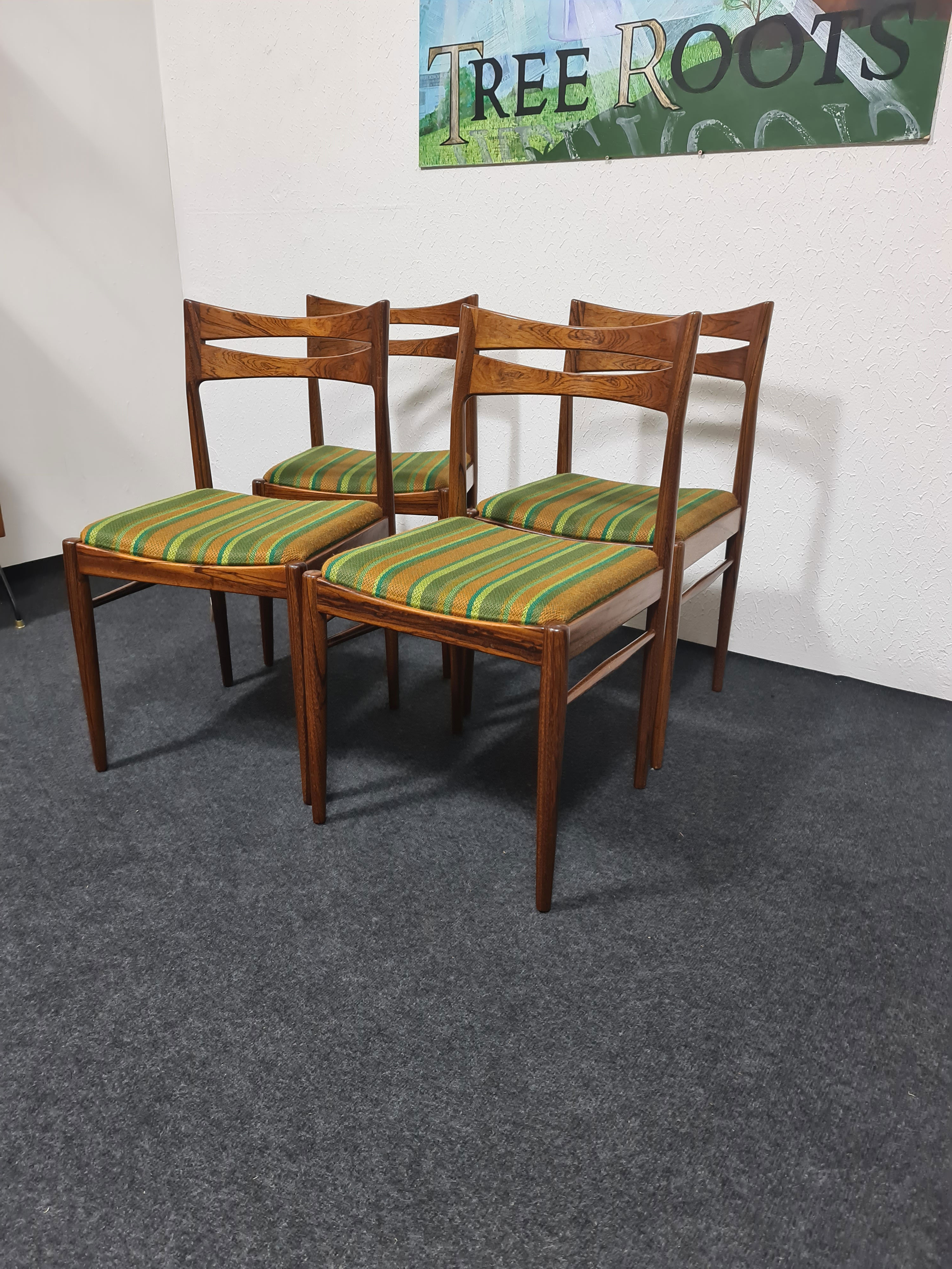 Chaises à manger en palissandre