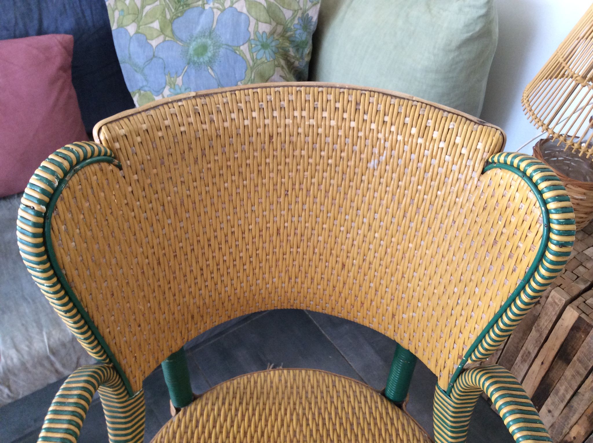 Paire de fauteuils en rotin