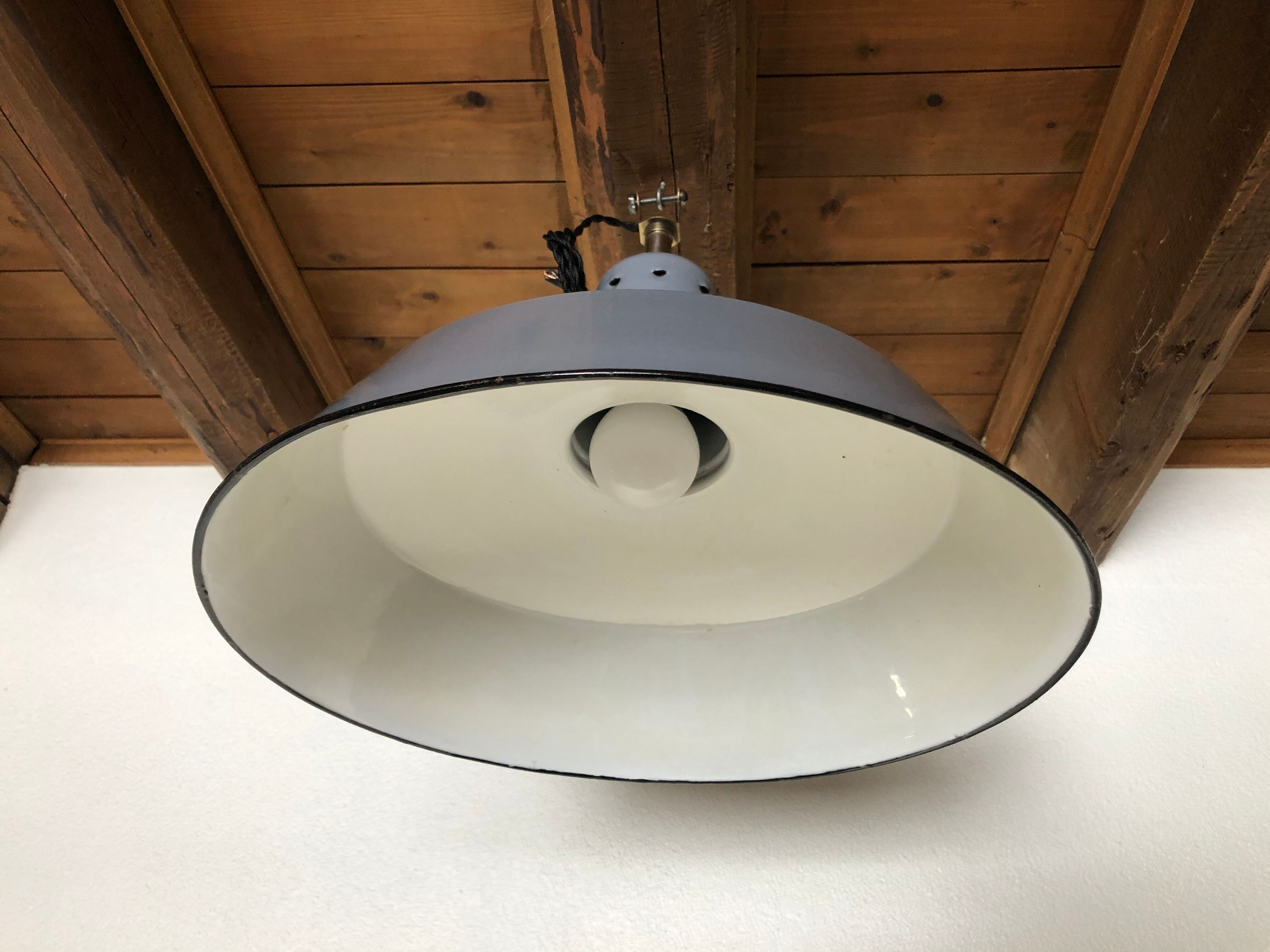Pair of factory enamelled suspension lamp
