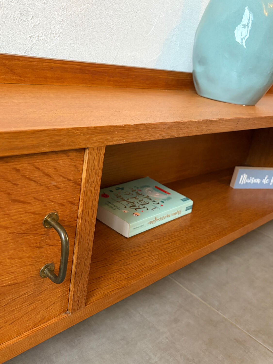 Vintage low oak sideboard (shallow)