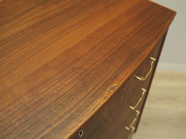 Commode en noyer, design danois, années 1970, fabrication : Danemark