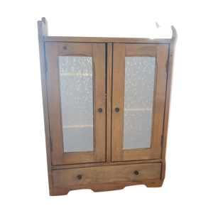 armoire de toilettes