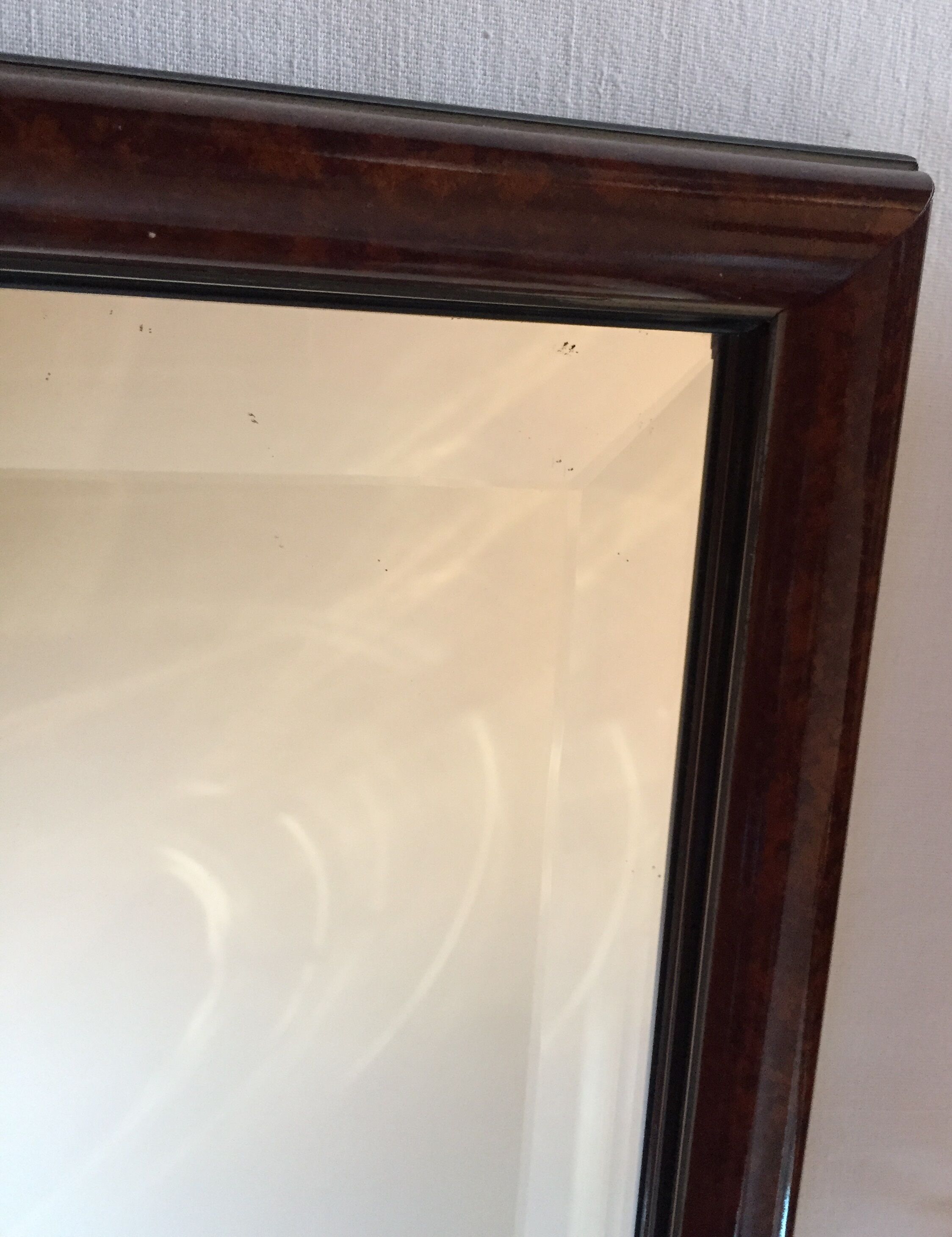 Vertical mirror in walnut 35x125cm