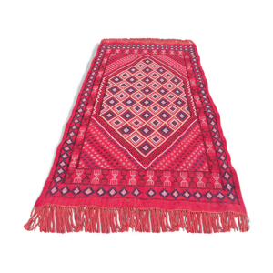 Tapis kilim rouge berbère