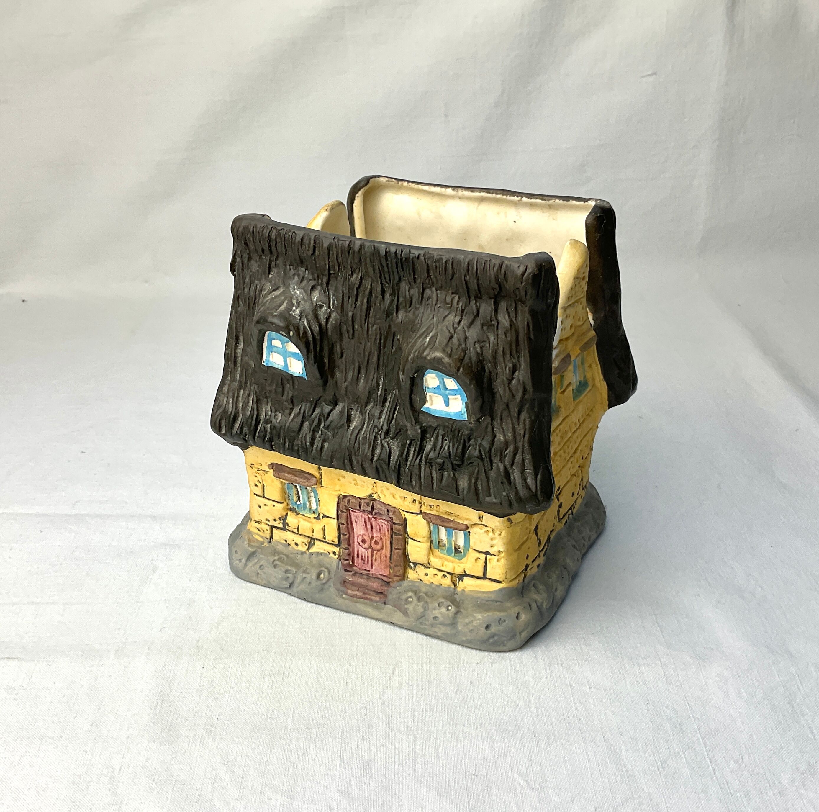 Homemade ceramic pot cover