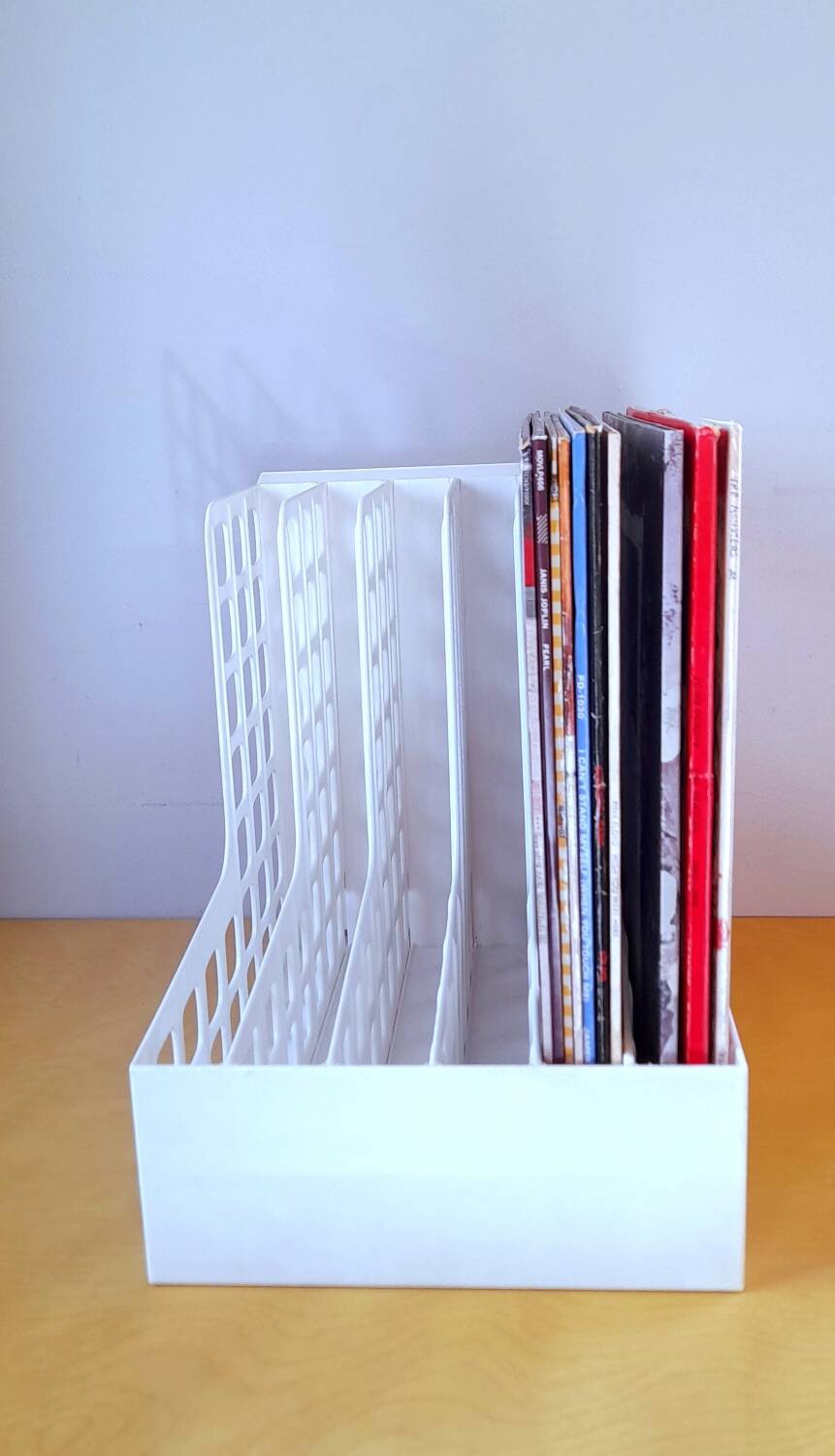 Storage of 33rpm plastic vinyls 70s