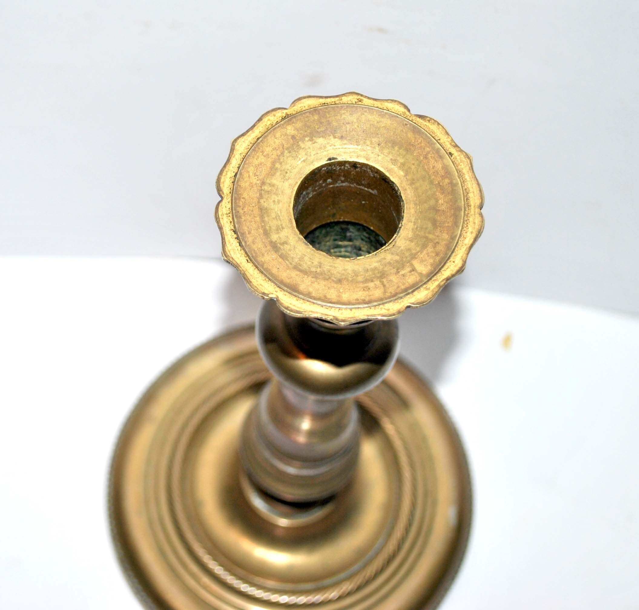 Old candlestick candleholder in gilded bronze, torch with pearl frieze 18cm