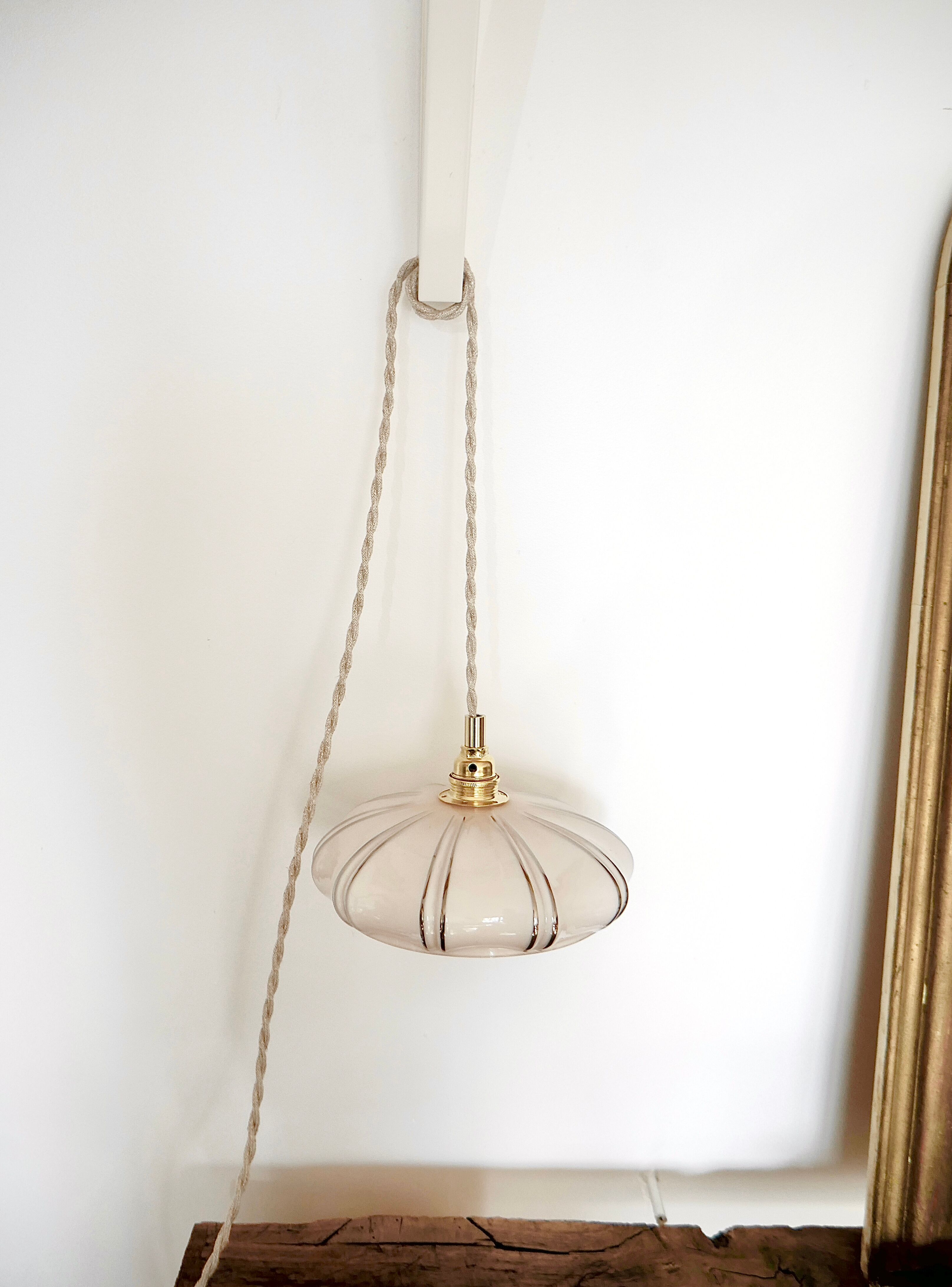 Baladeuse en opaline rose