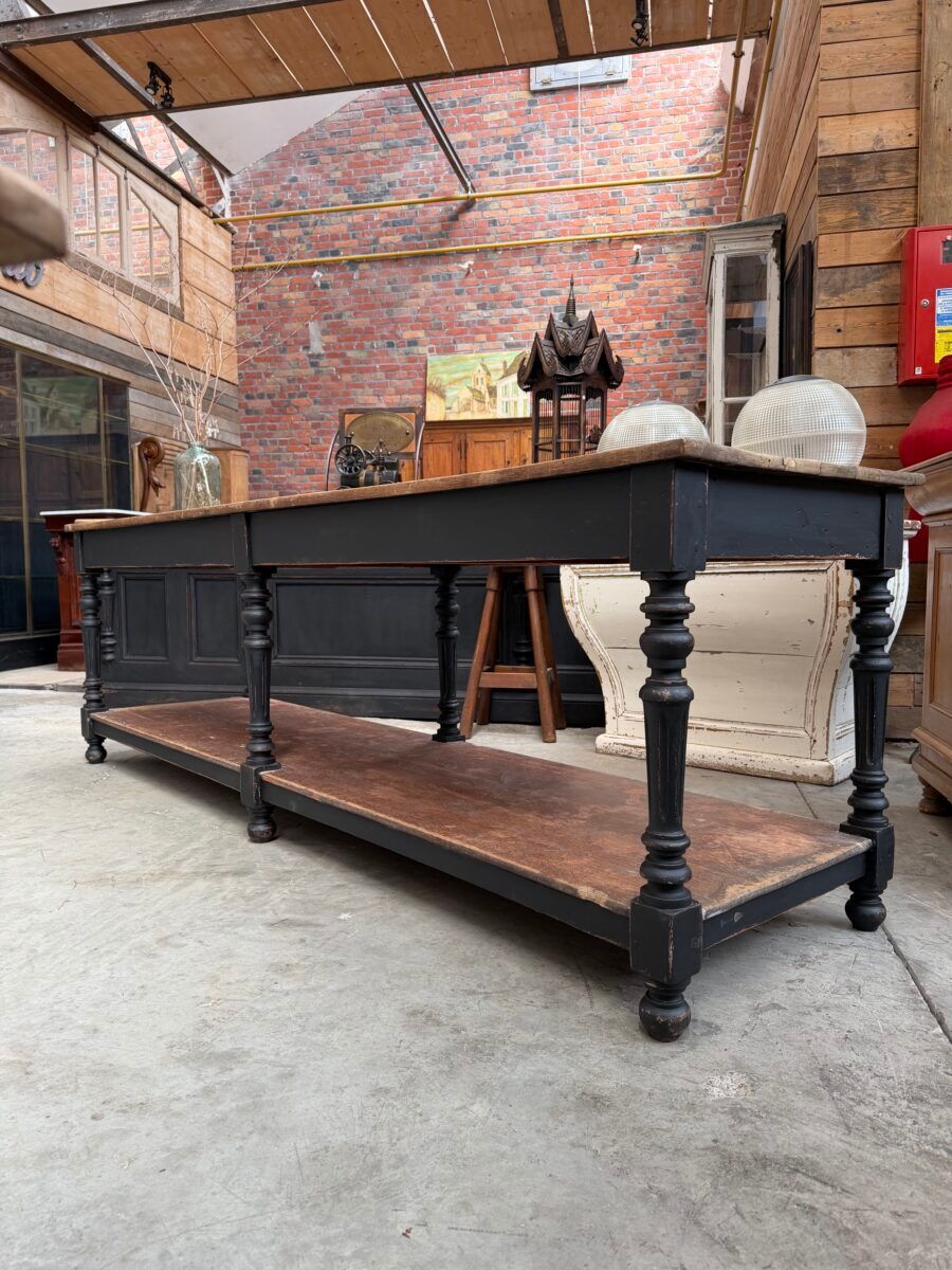 Draper's table early 20th century