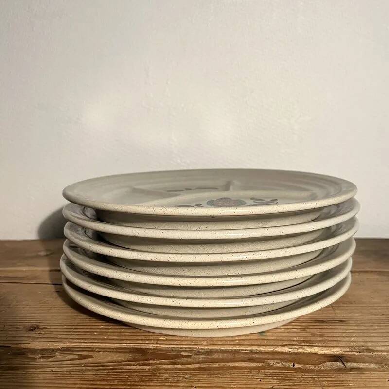 Vintage fondue plates