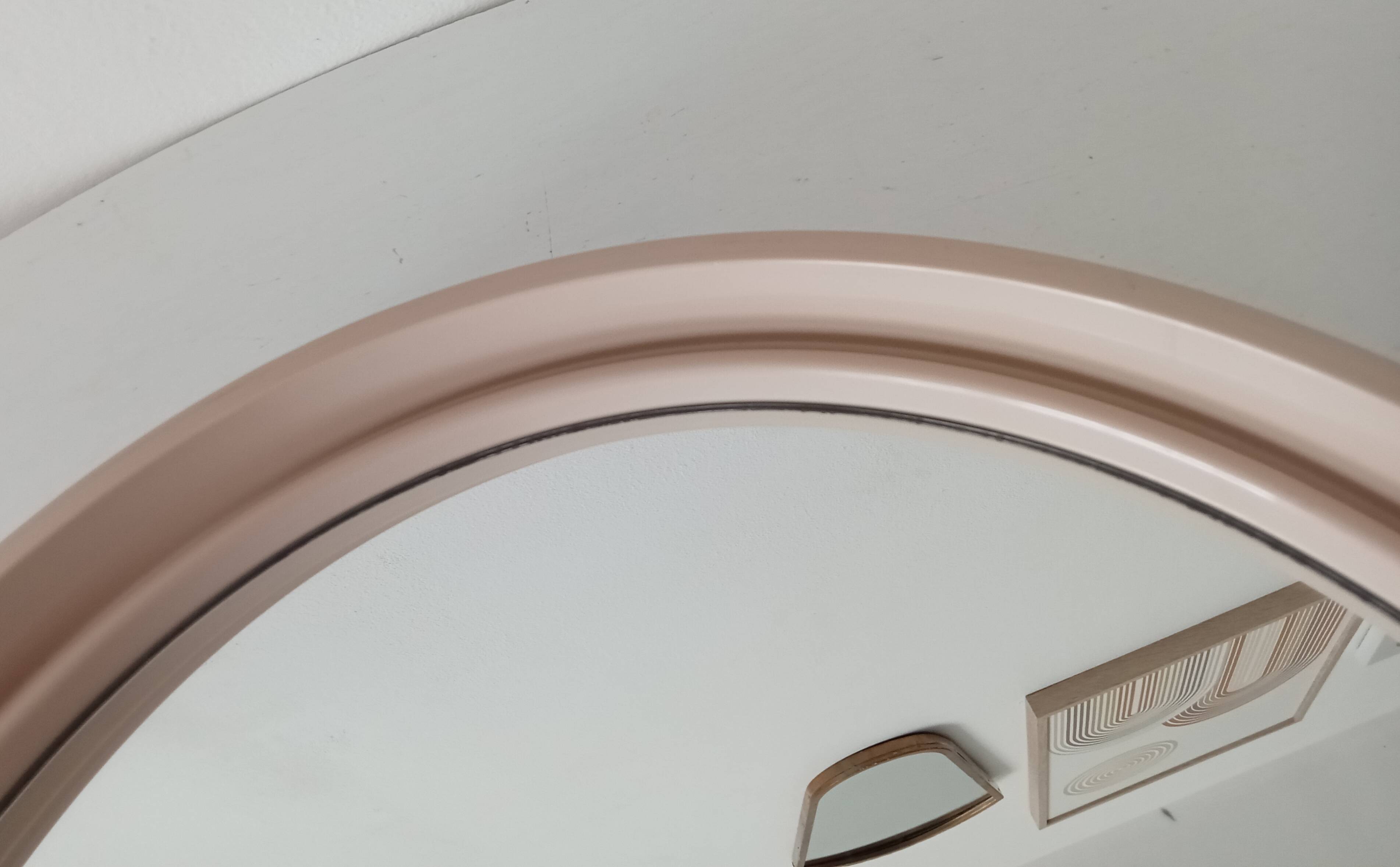 Vintage round mirror from the 60s/70s.