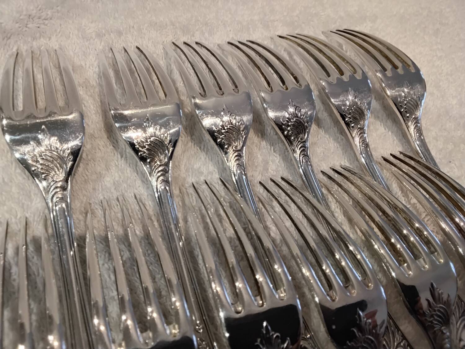 12 silver plated table forks by Christofle Marly, 20.7cm