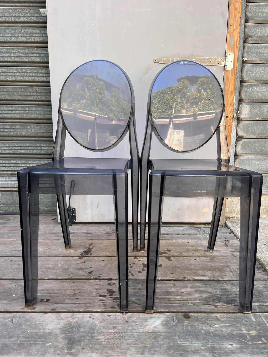 Pair of chairs Victoria Ghost P Starck ed Kartel
