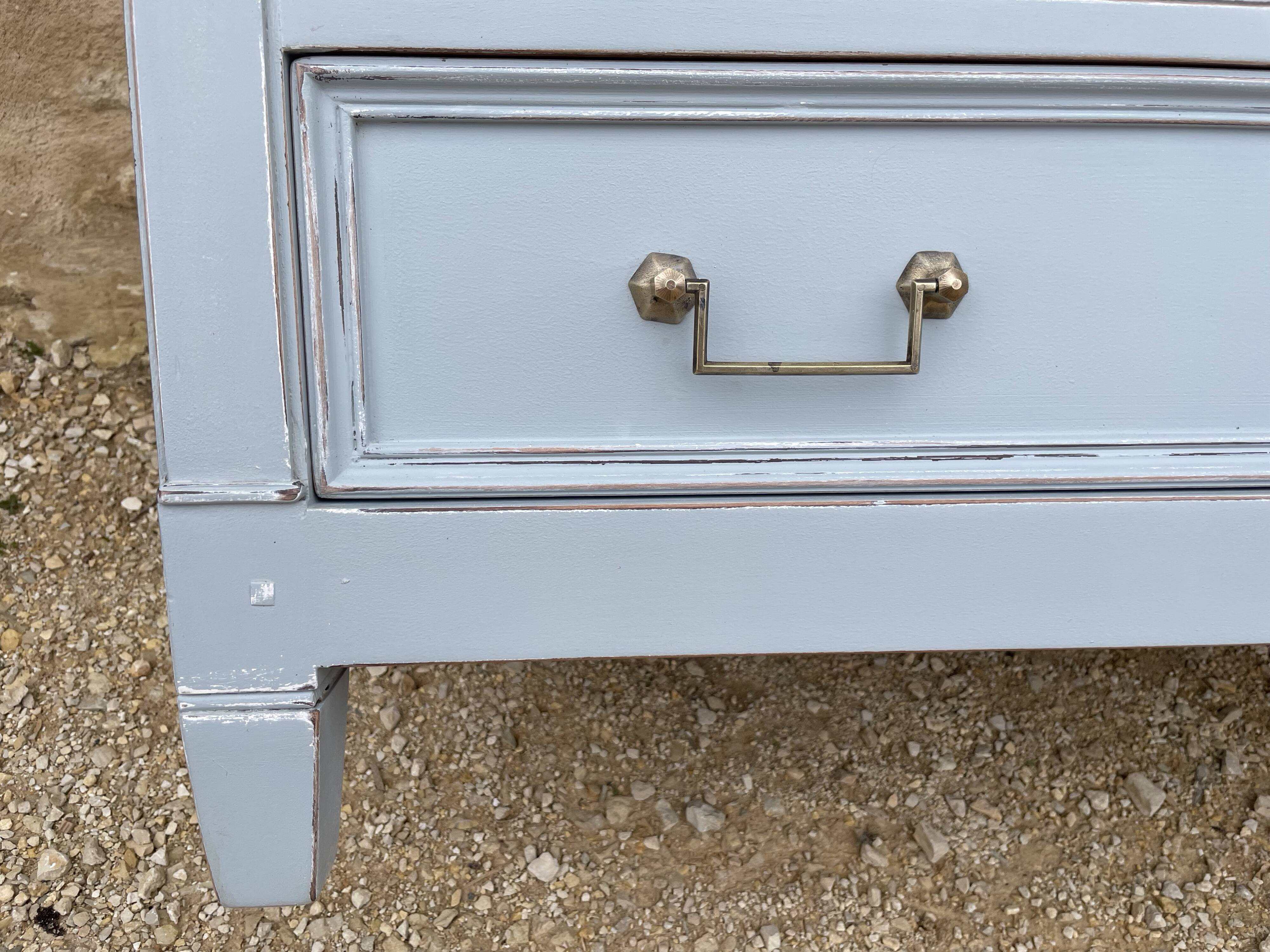Louis XVI style chest of drawers in Versailles gray patinated cherry