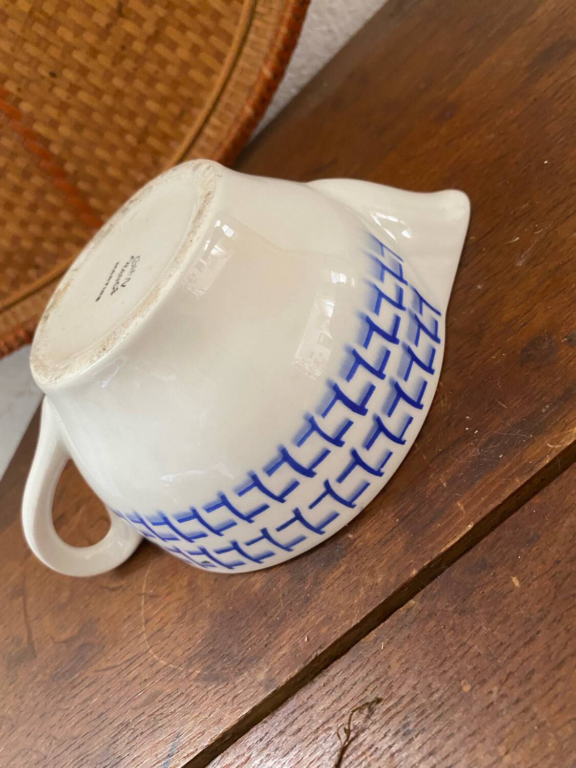 Gien sauce boat Martine model