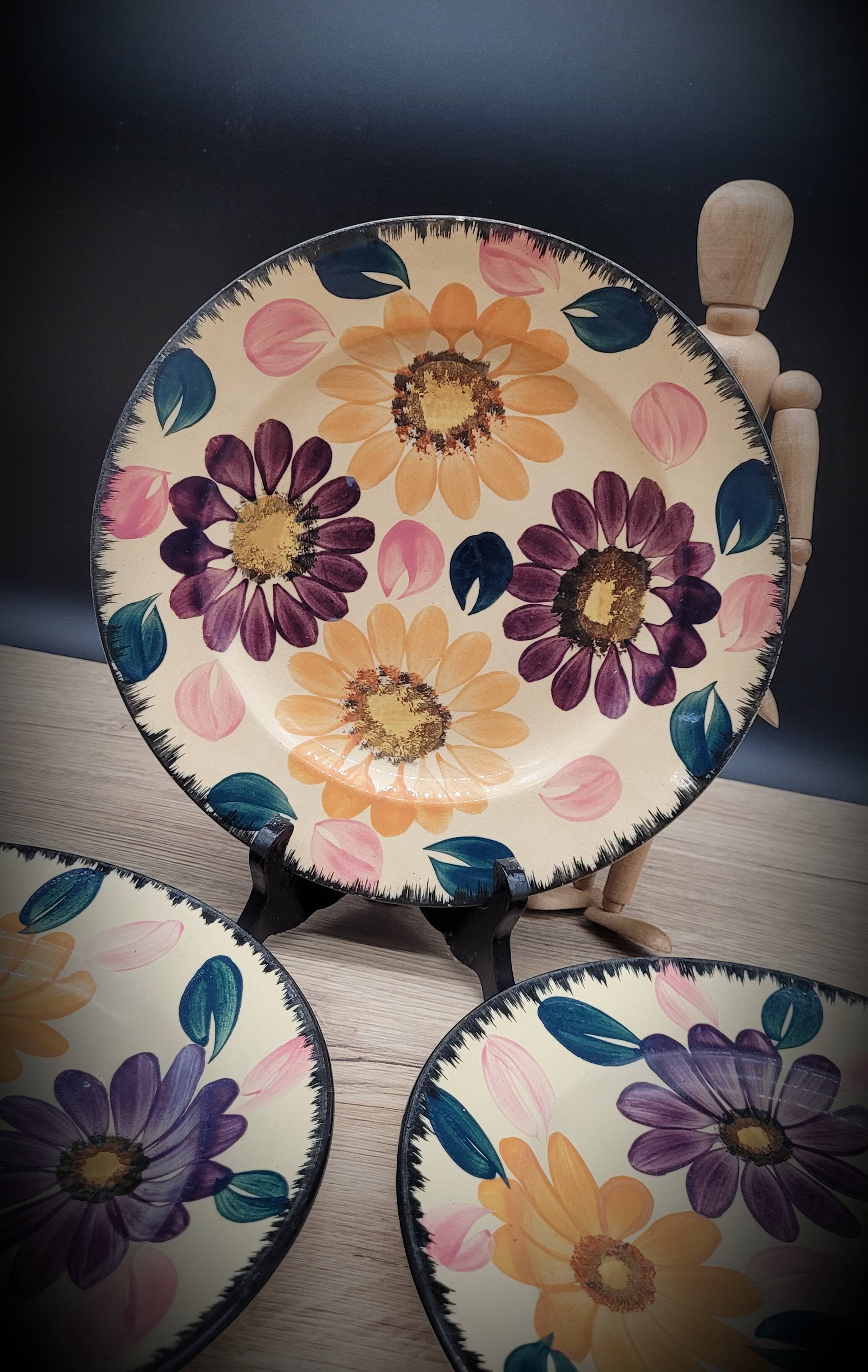 Set 4 flat plates Balkan Van Gogh