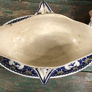Saucière Sarreguemines modele Cluny décor arabesque bleue