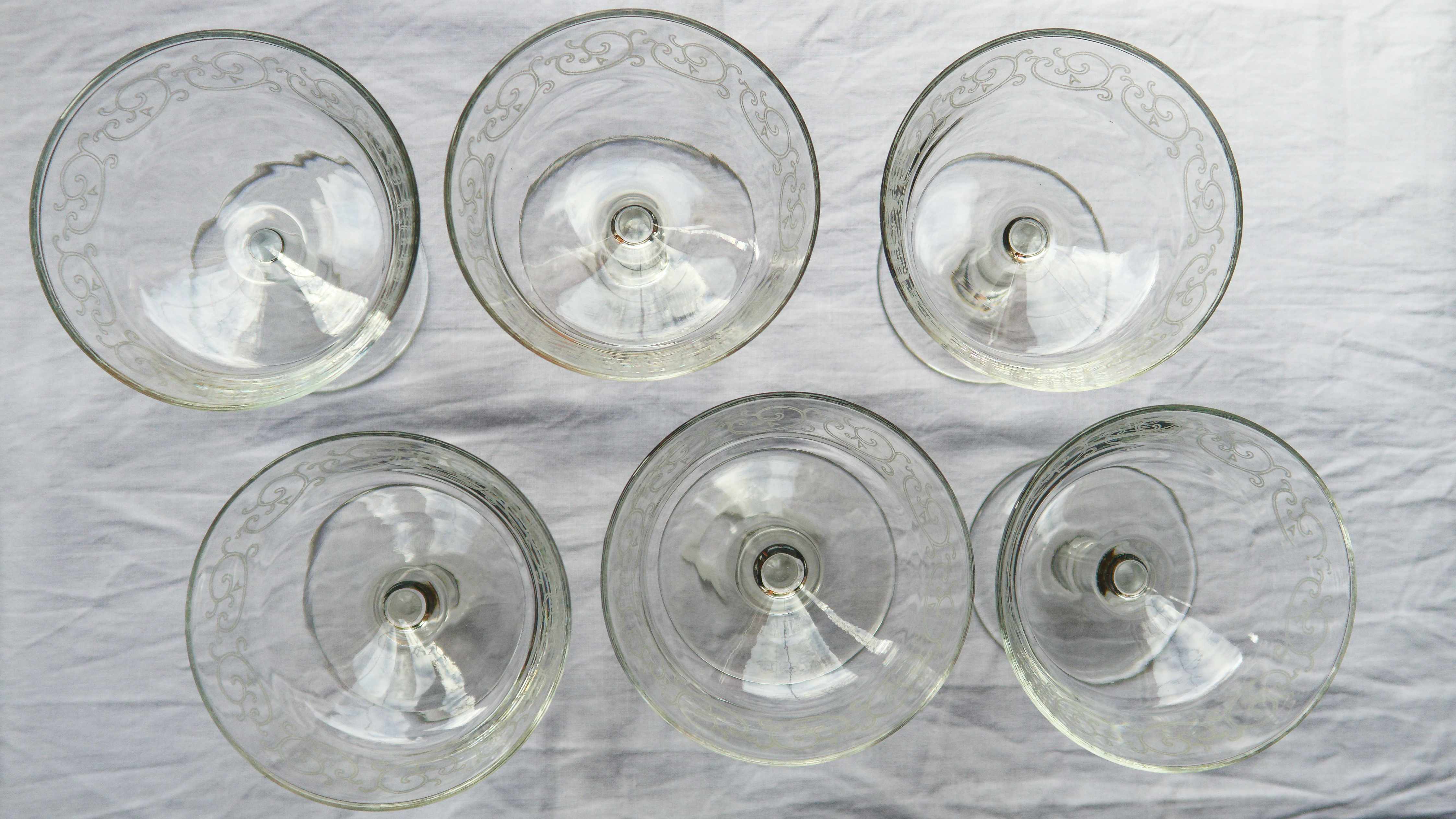 Lot 6 glasses champagne arabesque décor