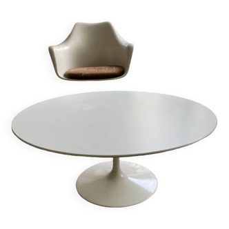 Table basse tulipe