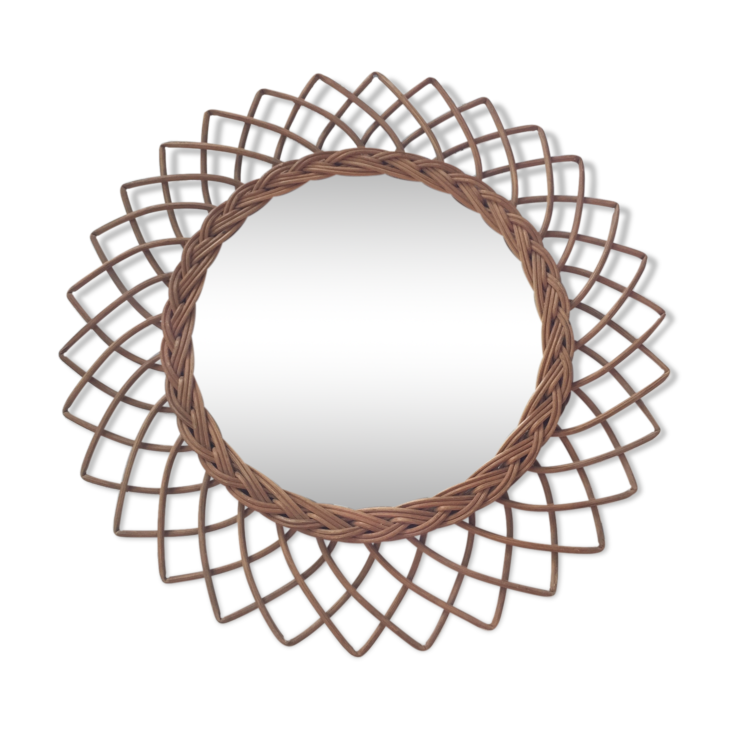 Vintage rattan mirror with rosette 50x50cm