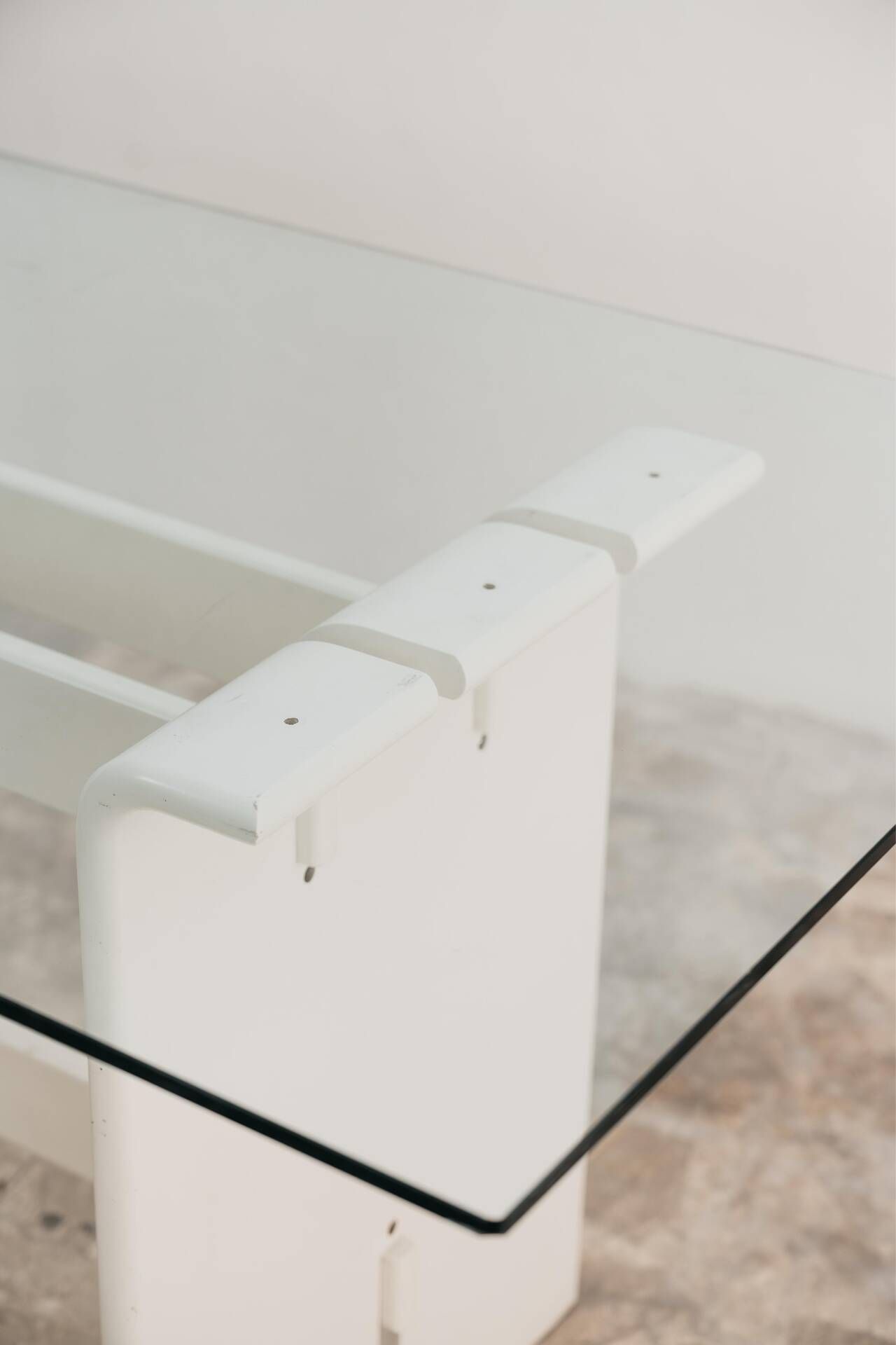 Table à manger Pierre Cardin en bois et cristal design années 70 moderne