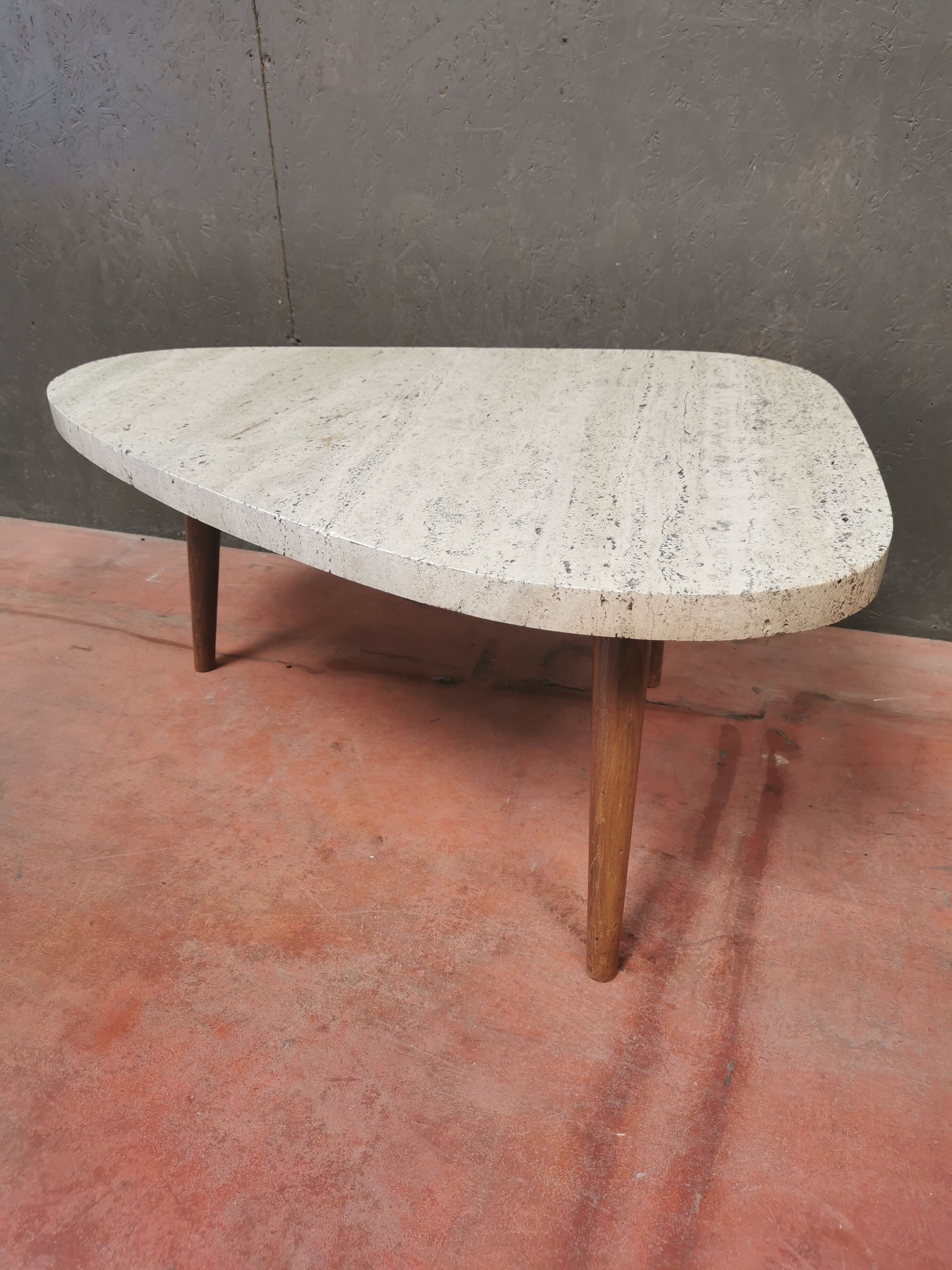Table basse en travertin