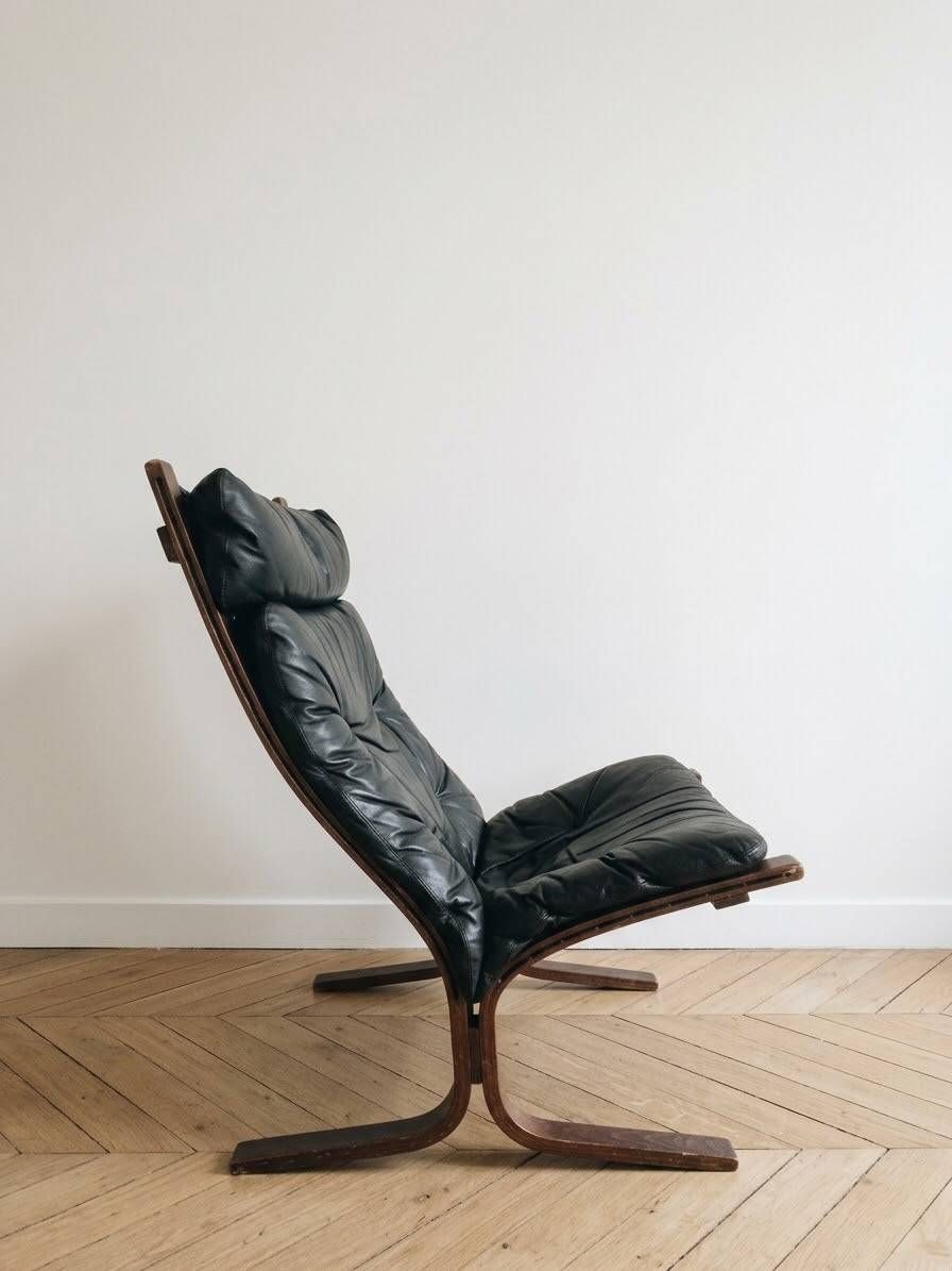 Vintage Siesta armchair by Ingmar Relling for Westnofa in black leather.