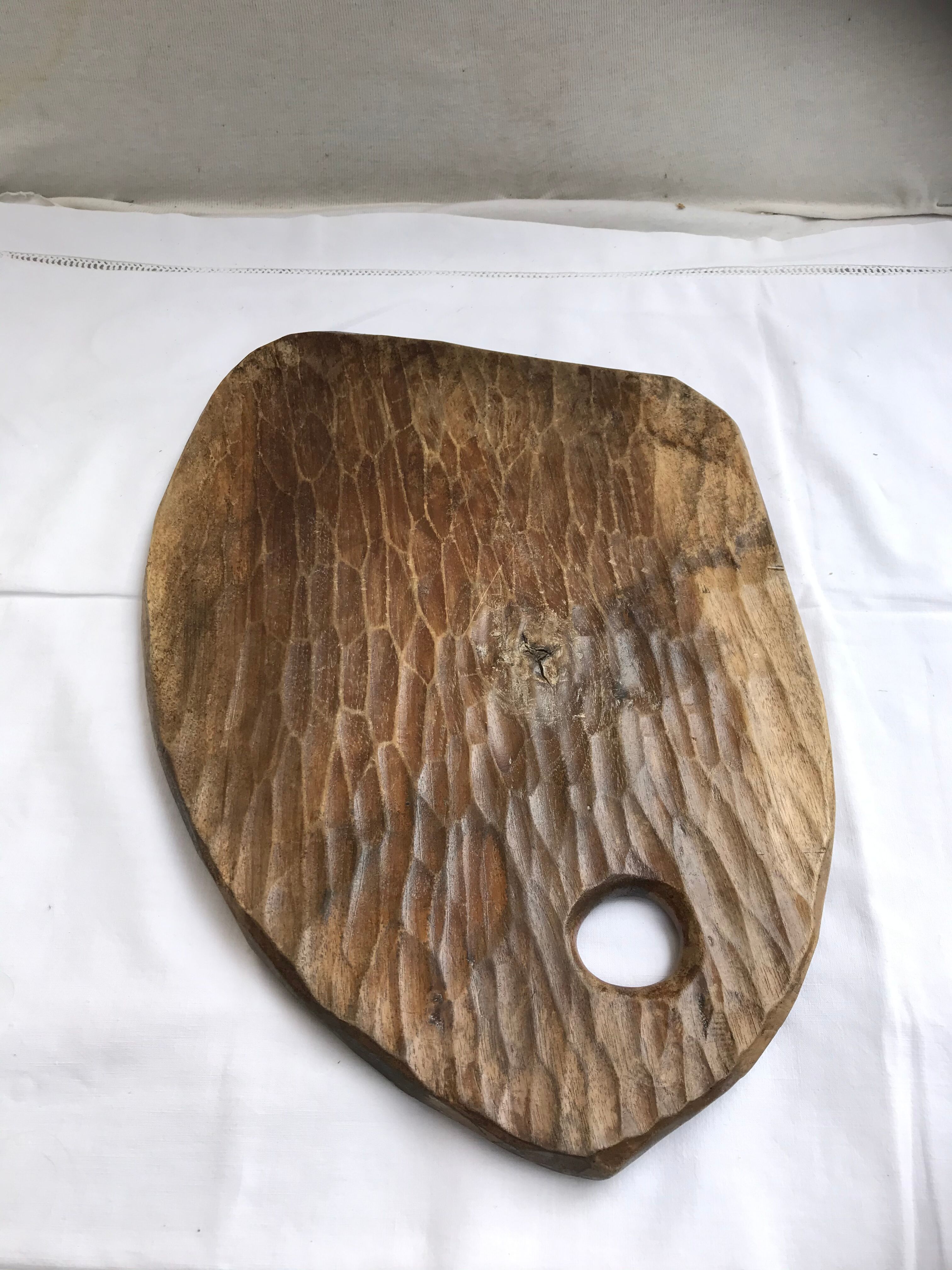 Ancient palette of painter raw wood sculpted vintage decoration