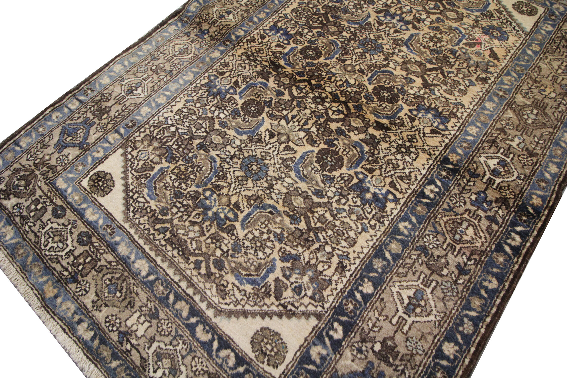 Persian Kurdish Senneh Rug -104x144cm