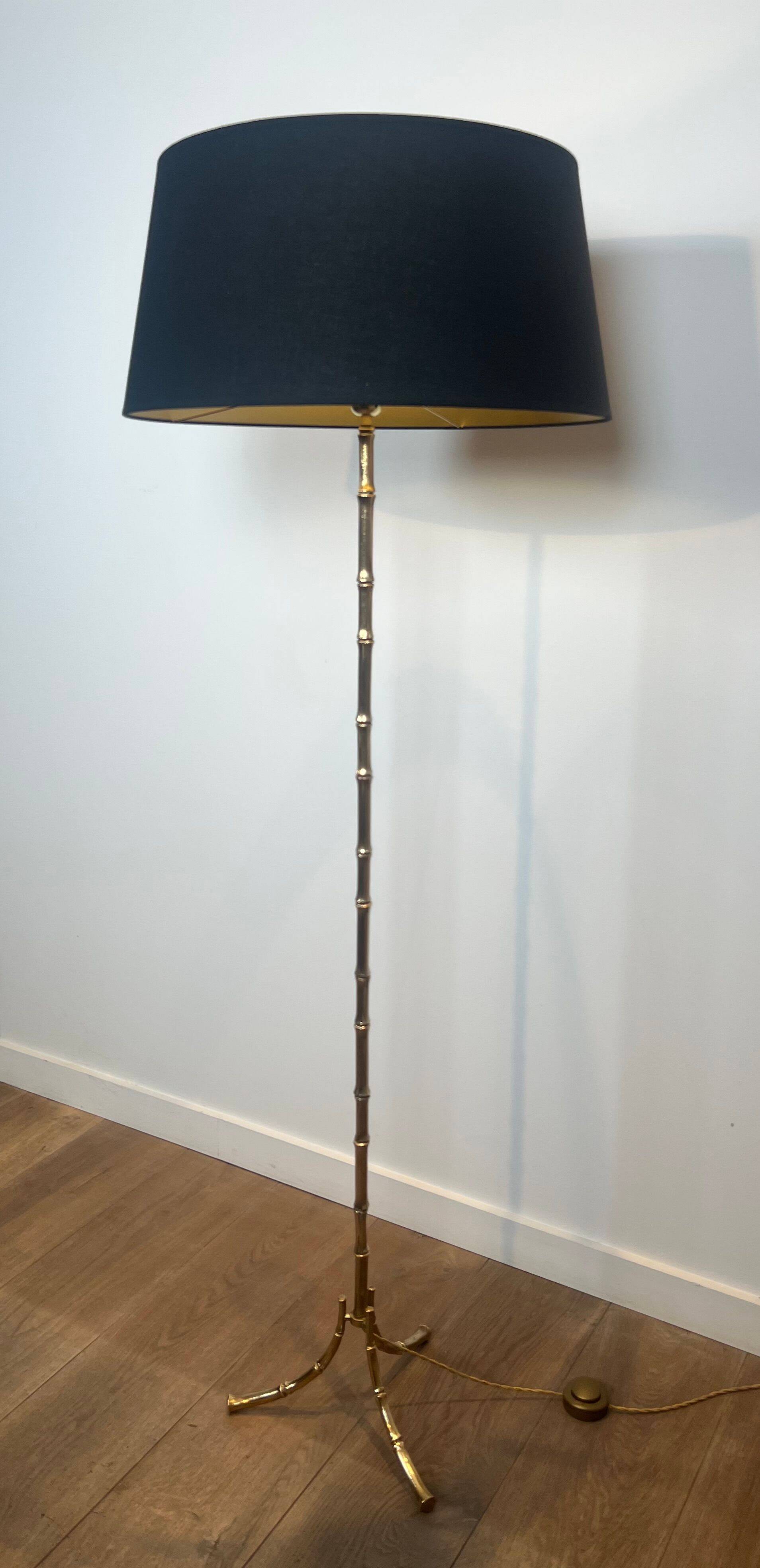 Paire de lampadaires de parquet en bronze façon faux-bambou de la Maison Baguès