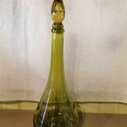 Carafe vintage en verre vert olive