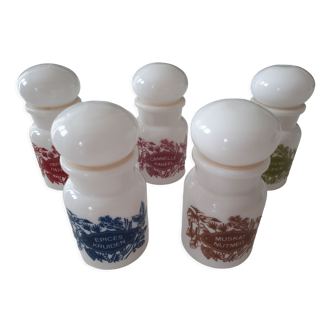 5 spice jars