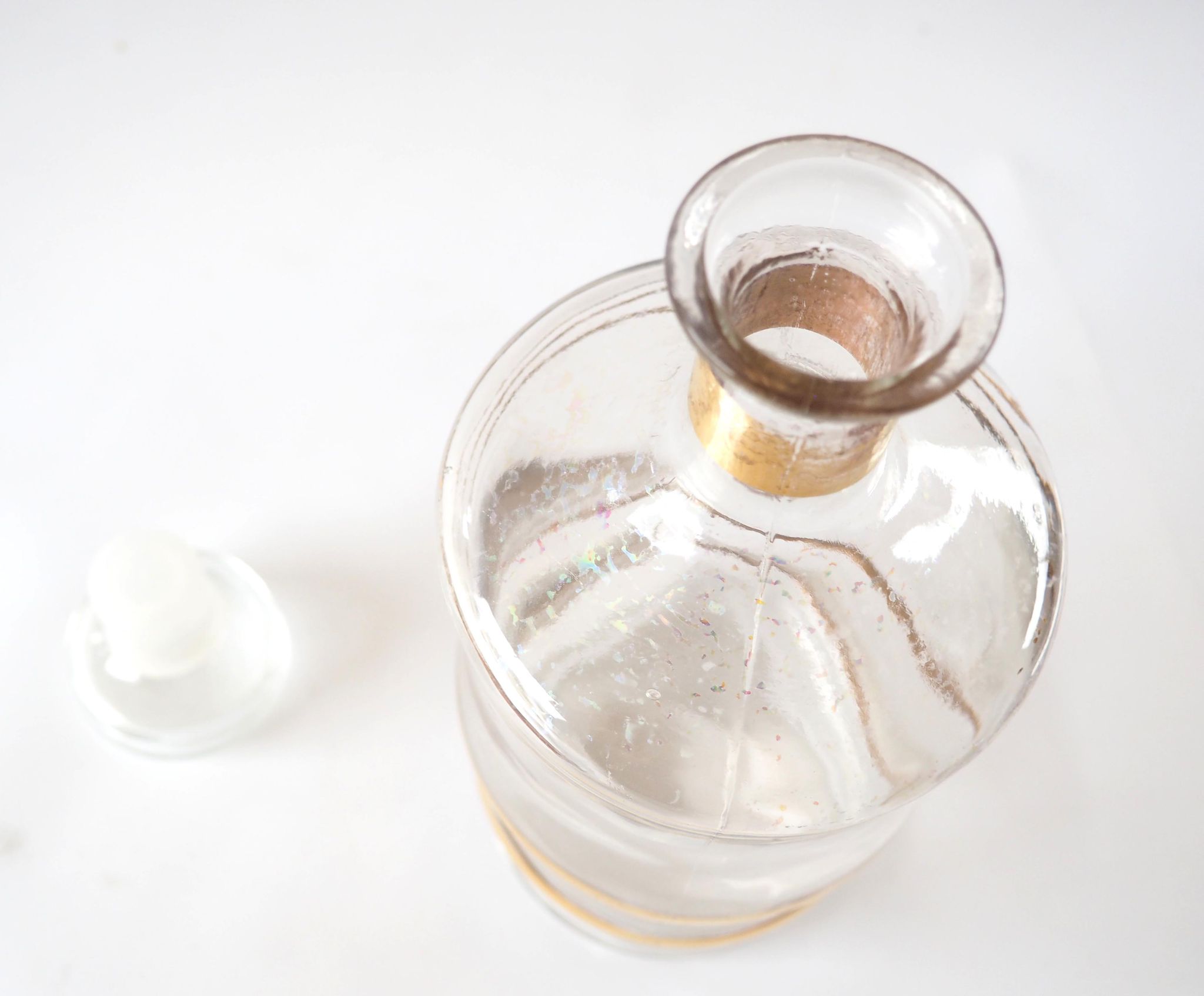 Golden liquor decanter