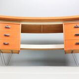 Bureau Boomerang avec pieds triangulaires de Cees Braakman pour Pastoe, design hollandais, années 1950