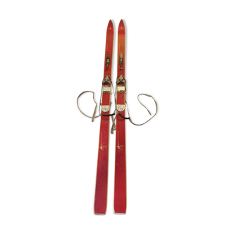 Former pair of rare alpine skis Kunststoffarmaiert Esche Model