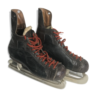 Old pair of skates ccm prolite