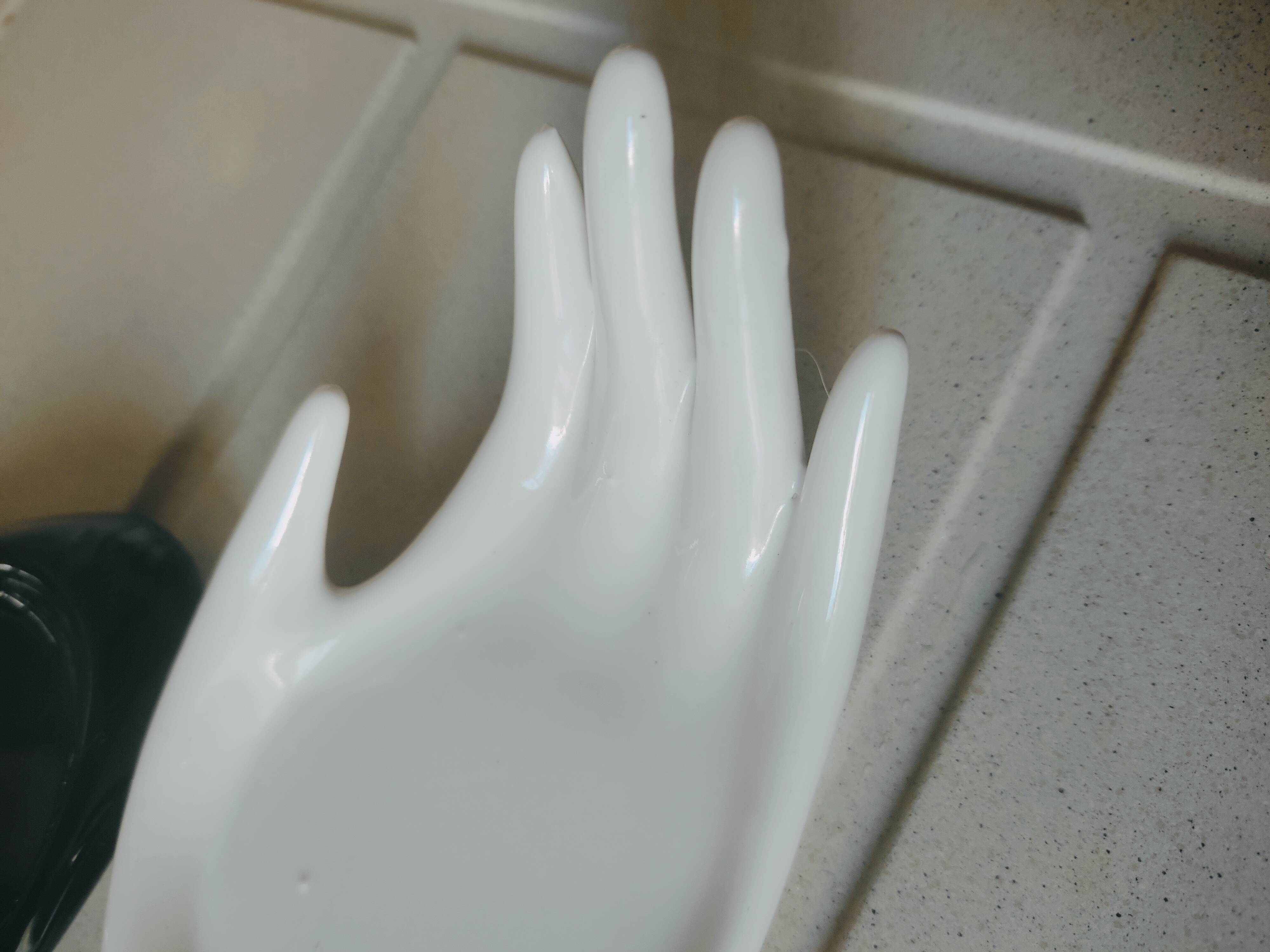 Ceramic duo of hands
