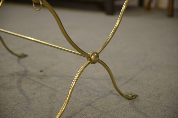 Table basse néo-classique attribuée à la Maison Jansen piétement col de cygne 1940’s