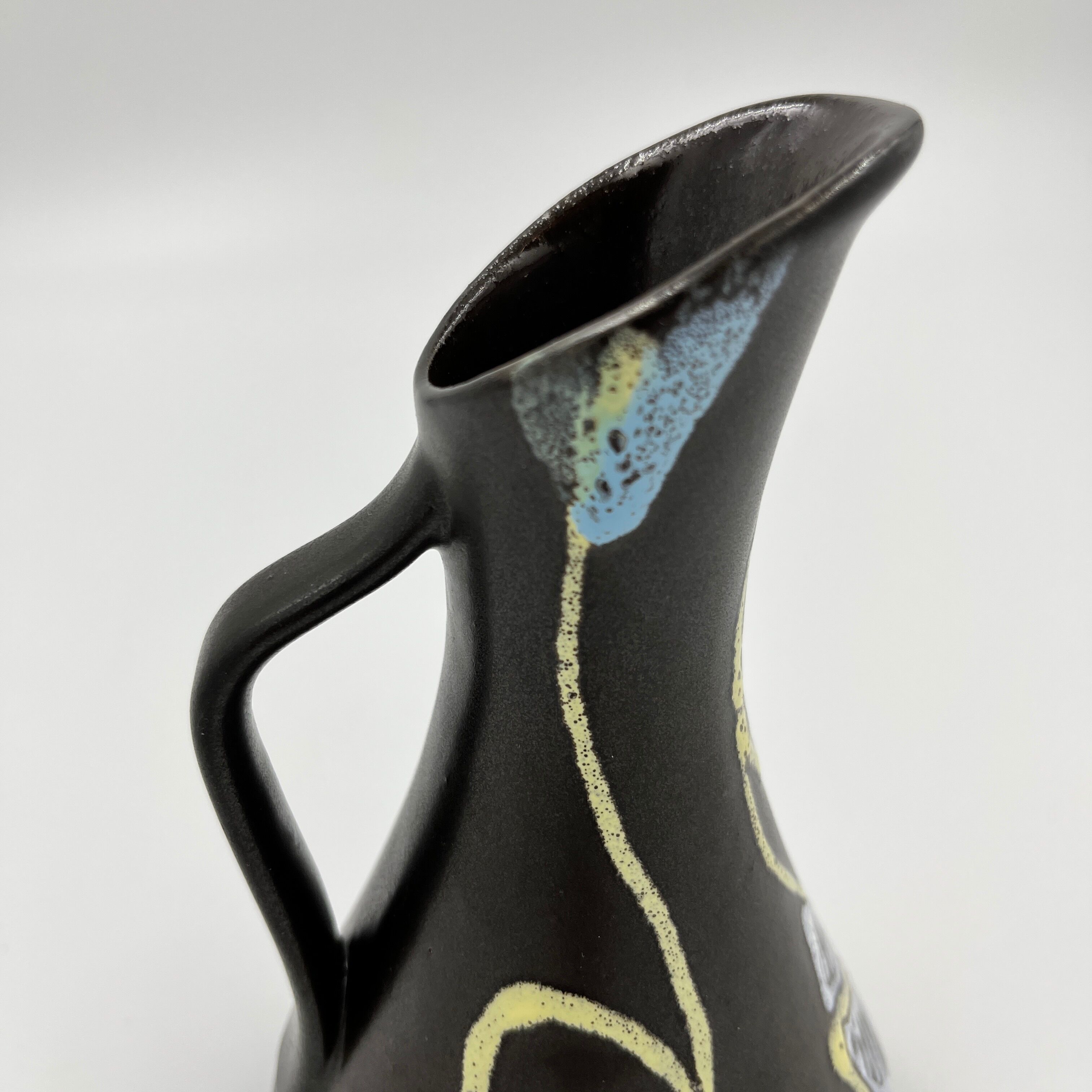 Soliflore ceramic jug WG