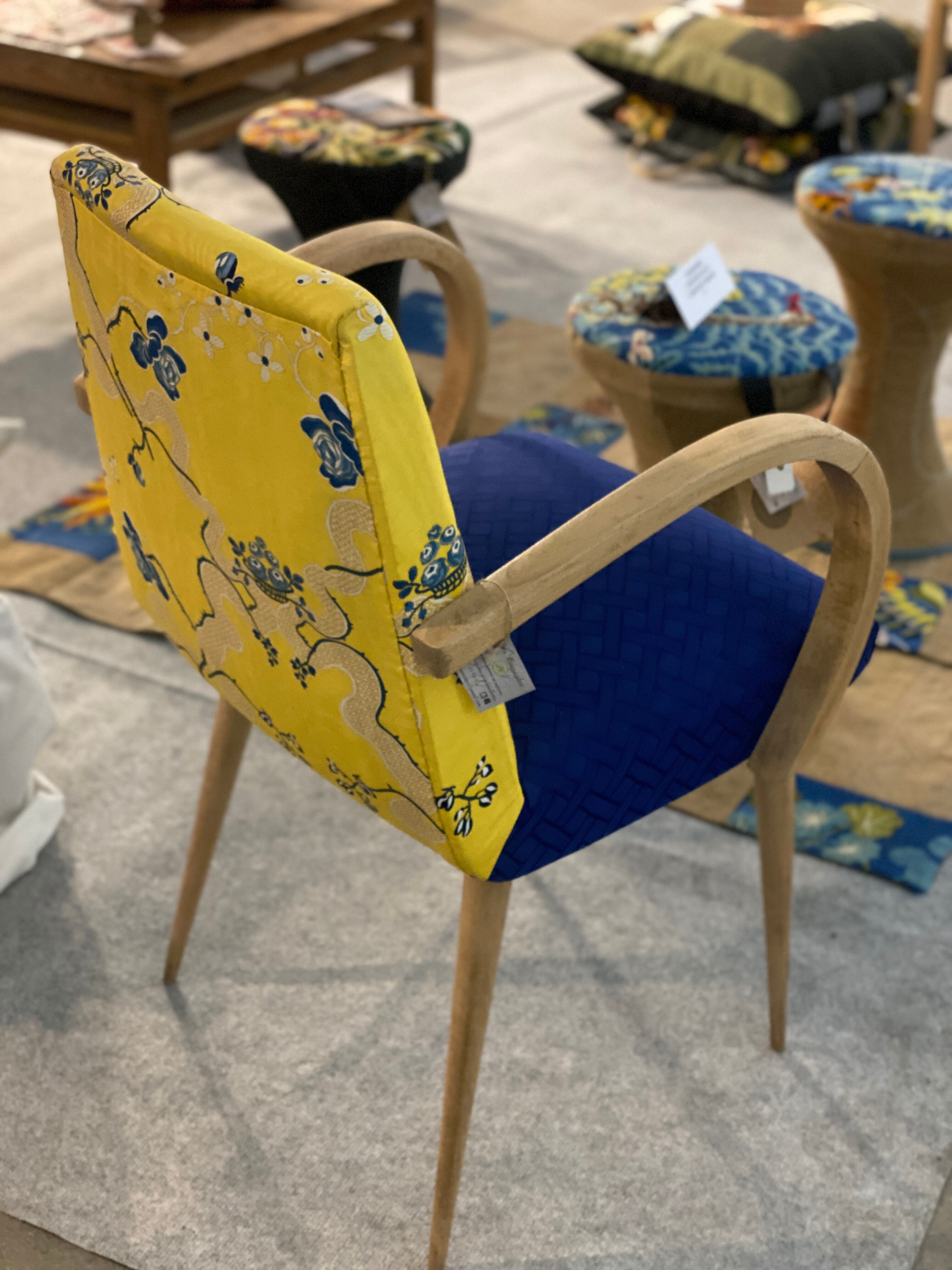 Fauteuil bridge tissu Charles Burger jaune et bleu