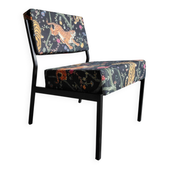 Restored vintage 1970s armchair – Maison Thevenon fabric